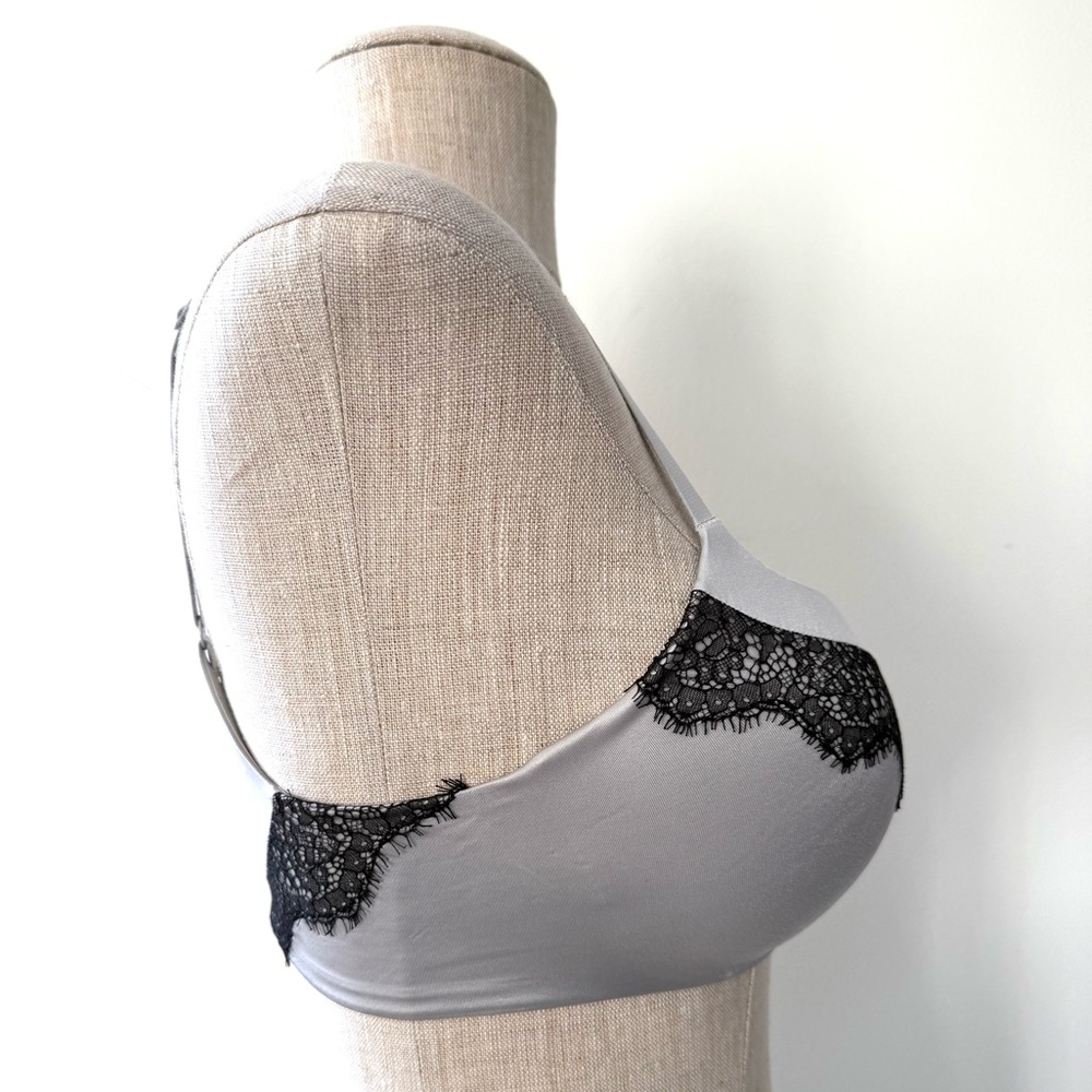 Victoria's Secret “Fabulous” Push-Up Black Lace and Silver Bra - Picture 6 of 8
